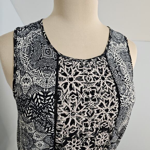 Knox Rose Top Floral Embroidered Sheer Hem Boho Cottagecore Sleeveless Blouse - Picture 9 of 14